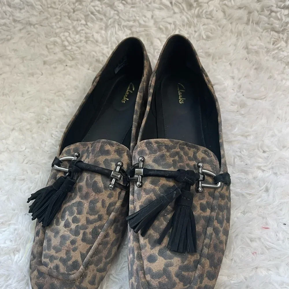 Clarks leather suede